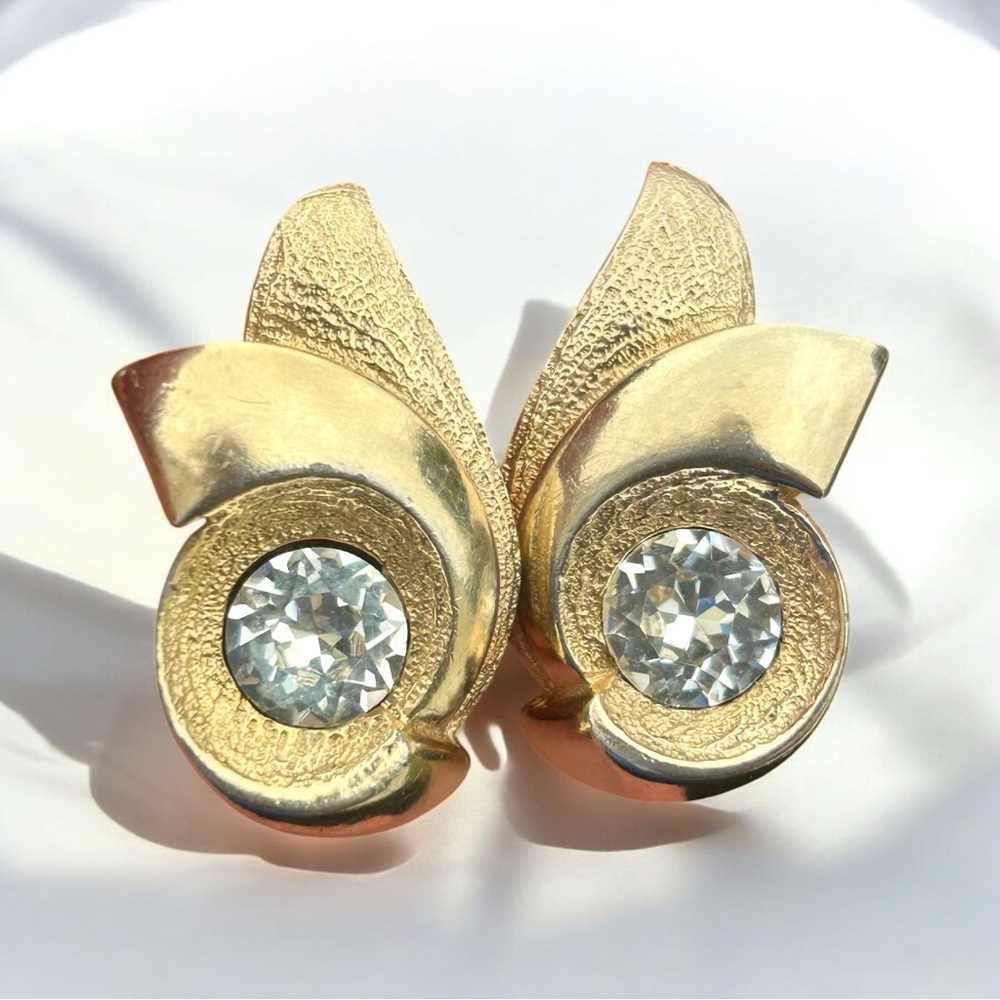 Signed Vintage Gold Tone Swirl Statement Clip-On Rhinestones Earrings Chunky - Picture 3 of 8